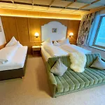 Alkira 3*