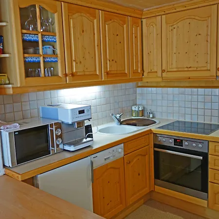 Alkira Aparthotel 3*