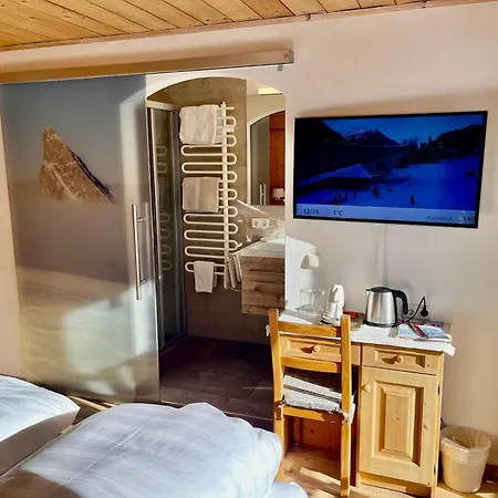 Apartmanhotel Alkira 3*