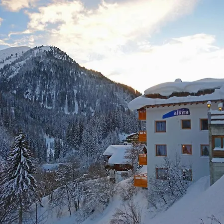 Alkira 아파트호텔 3*